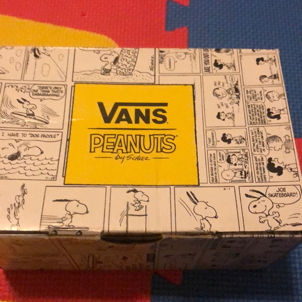Peanuts Vans Shoes - Picture 2 of 6
